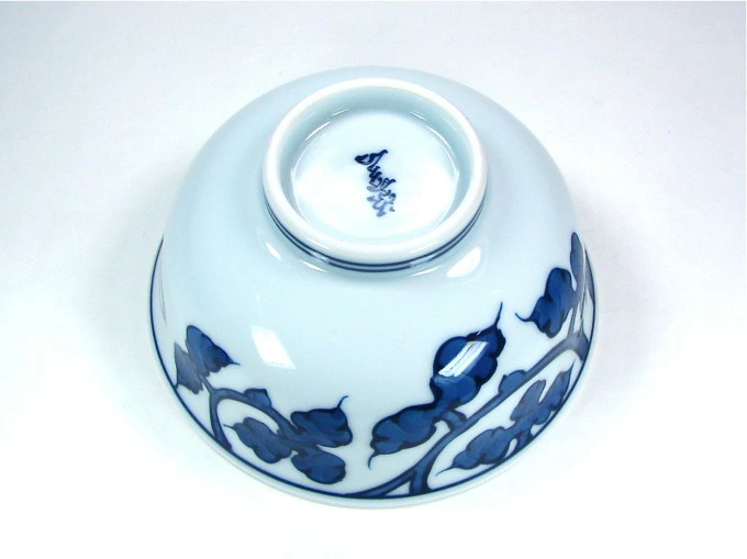 【有田焼】【源右衛門窯】 染付唐草文飯碗