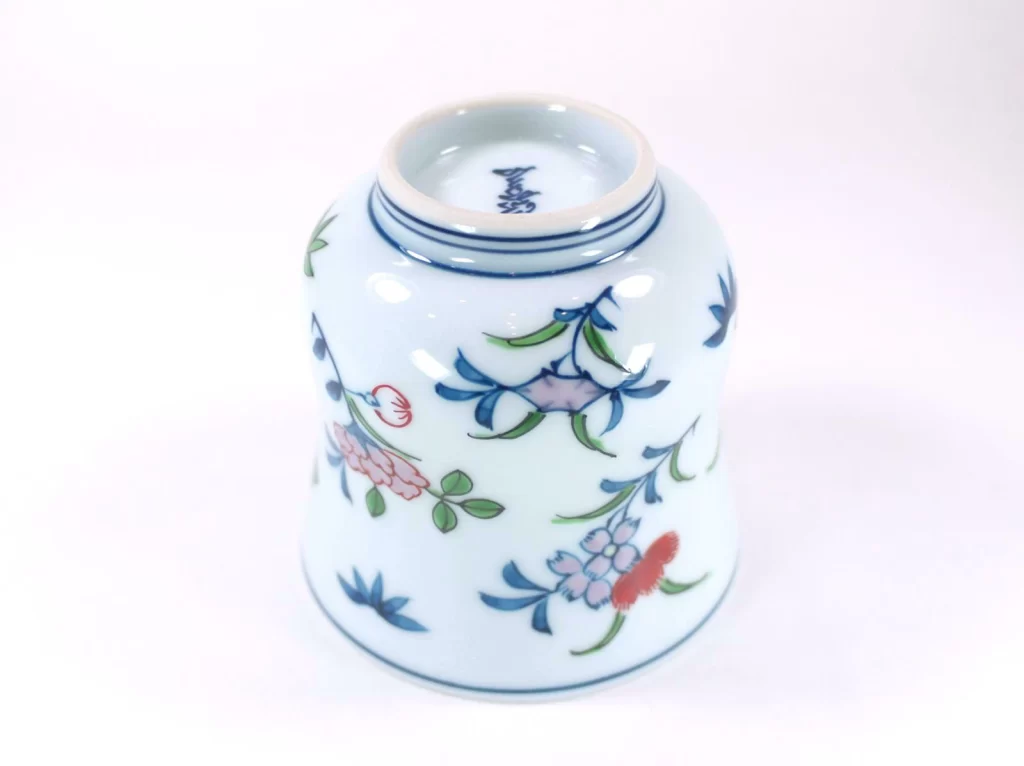 【有田焼】【源右衛門窯】 染錦小花散し湯呑