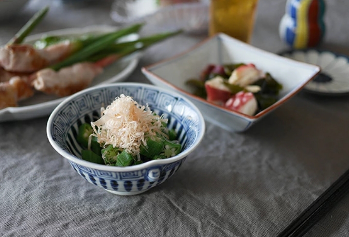 有田 福泉窯 染付地紋十草　なぶり小付