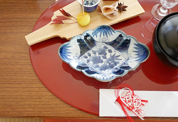 有田染付けシリーズ　古染　菱型菊割向付