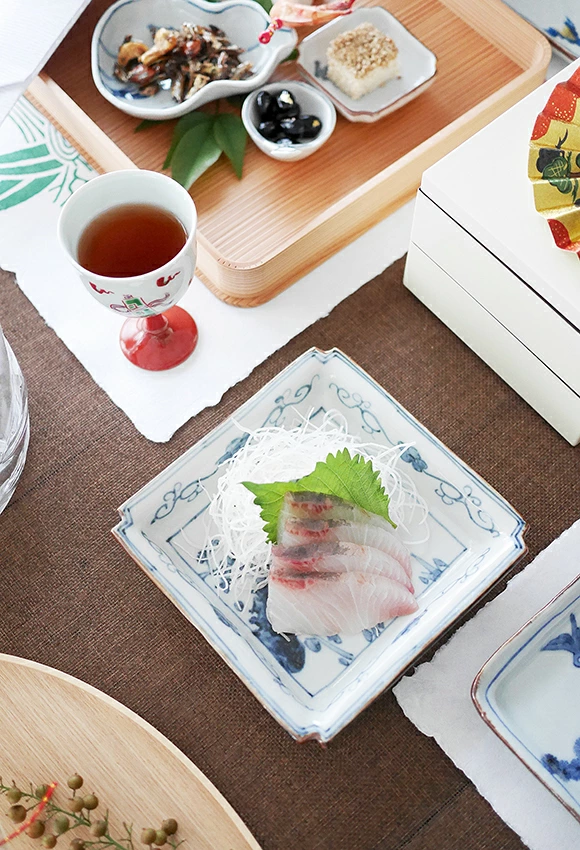 文吉窯　4.5寸隅切四方皿　梅に鳥
