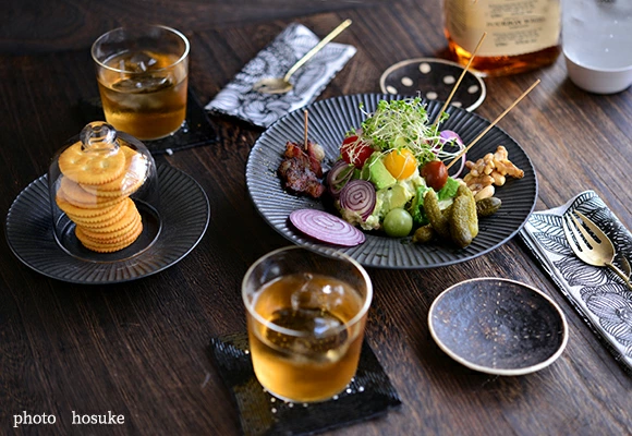 九谷焼 和陶房
5号丸皿 しのぎ 黒