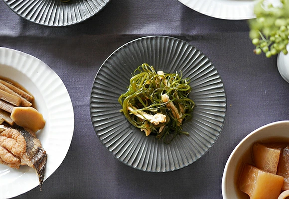 九谷焼 和陶房
5号丸皿 しのぎ 黒