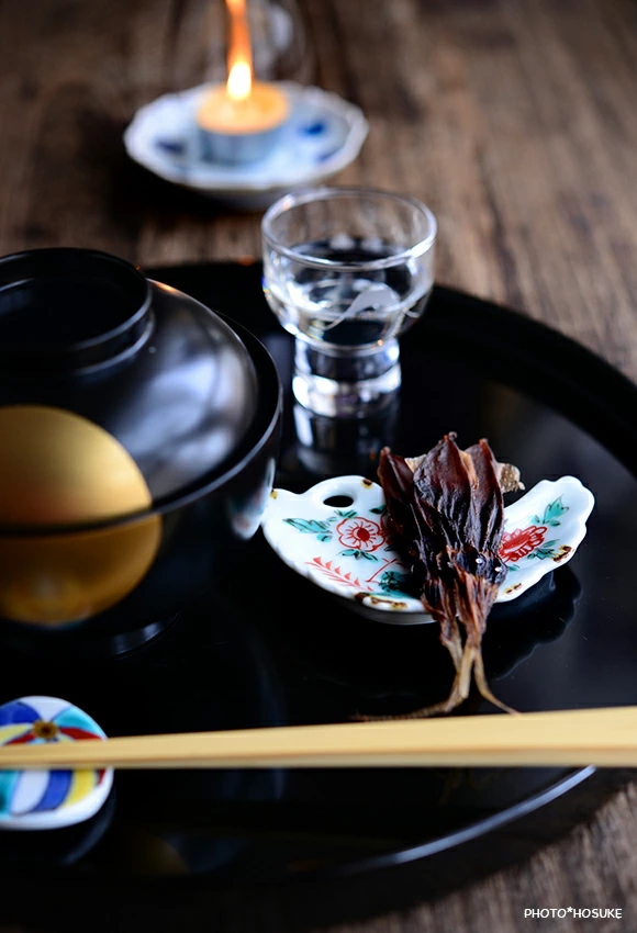 辻与製陶所　与山窯
錦花鳥絵　銀杏型手塩皿