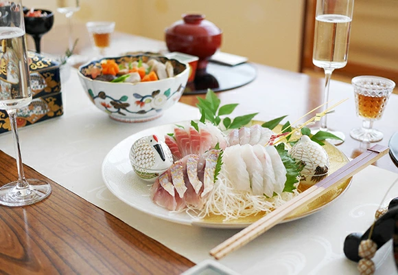 フェガーリ　プレート 27cm　ホワイトｘゴールド