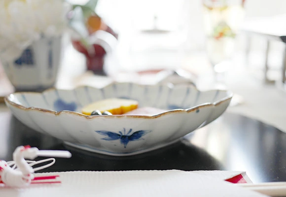 福泉窯 有田焼
有田染付けシリーズ 十草松竹梅 菱型菊割向付