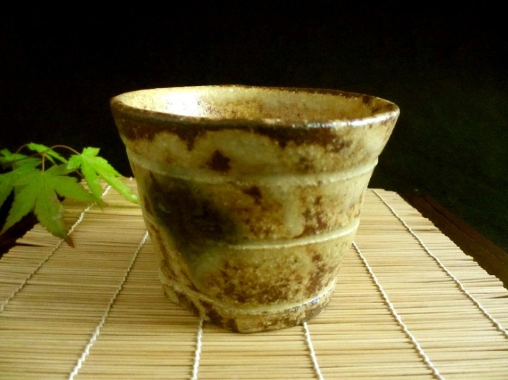 蕎麦猪口 ■ 浜田純理 黄瀬戸 山柿