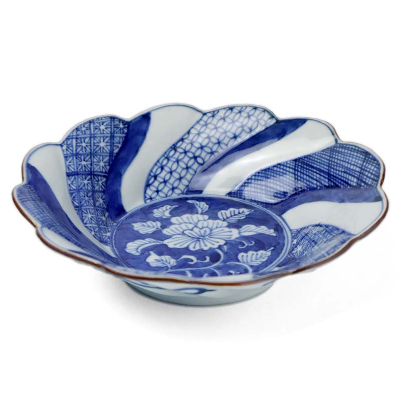 染付：祥瑞風捻輪花鉢・樋山真弓