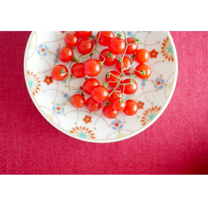 九谷青郊窯 九谷吉祥　縁起豆皿　瓔珞文 ＜ひな祭り＞