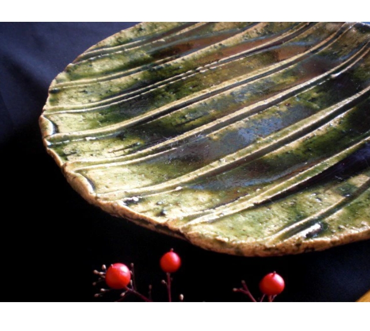 丸皿 ■ 野々村浩司 総 織部 しのぎ 八寸 丸皿