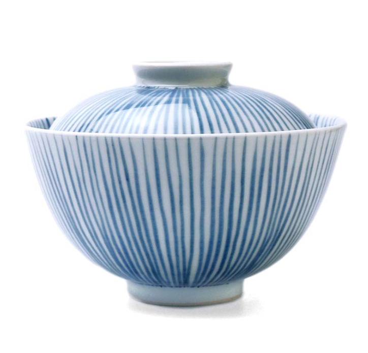 染付：麦わら手蓋付小丼・土山敬司