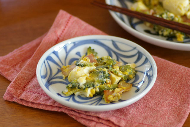 【砥部焼 梅山窯】みつからくさの取皿（4,6寸）