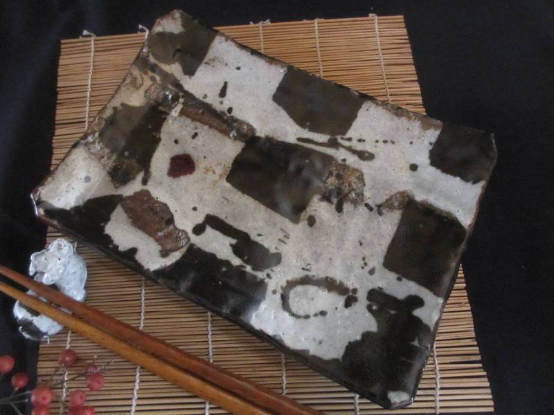 長方皿 ■ 浜田純理 (陶号・露人) 黒織部