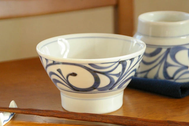 からくさの茶碗（大)