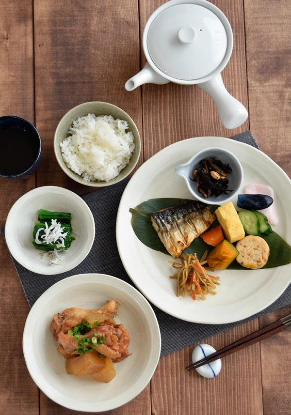 浅鉢 16.5cm　渦刷毛目 　クリーム