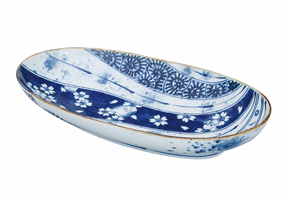 有田焼　福泉窯　染付変り絵捻り紋　楕円深鉢