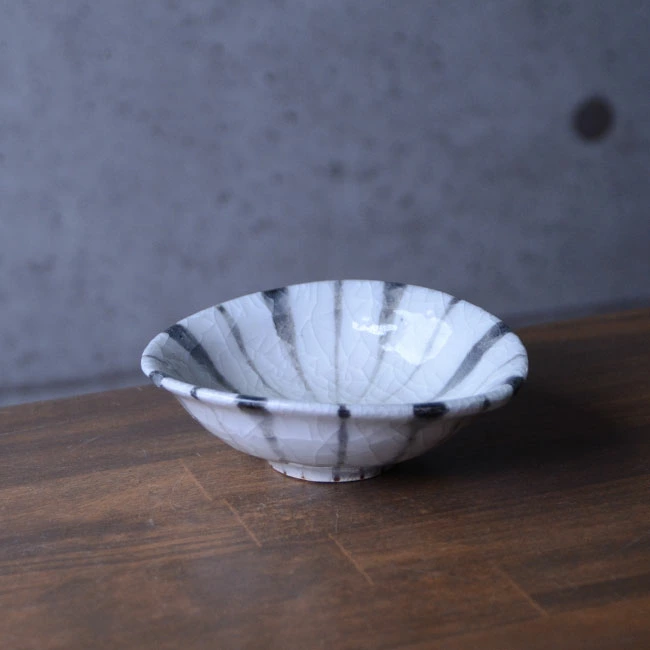 和食器　長石釉十草沓形小鉢　作家「佐々木好正」