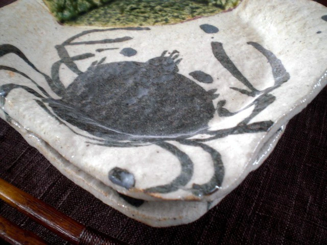 角皿 ■ 佐藤和次作 織部蟹文 角皿