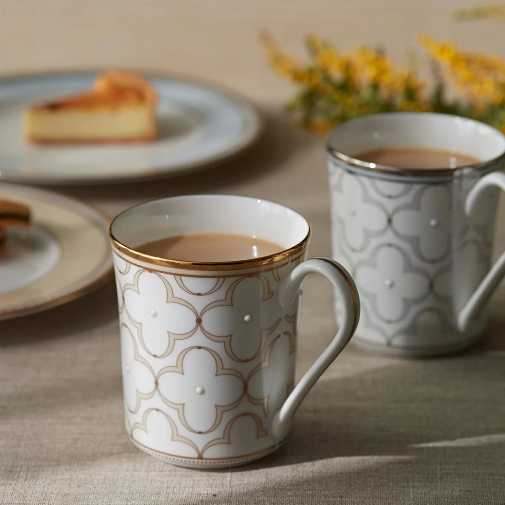 ノリタケ トレフォリオゴールド＆プラチナ マグカップペア(色変り)