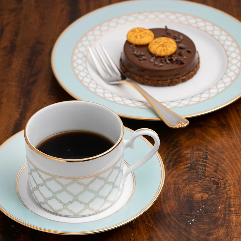 ノリタケ エターナルパレス カップ＆ソーサー ペア(色変り)