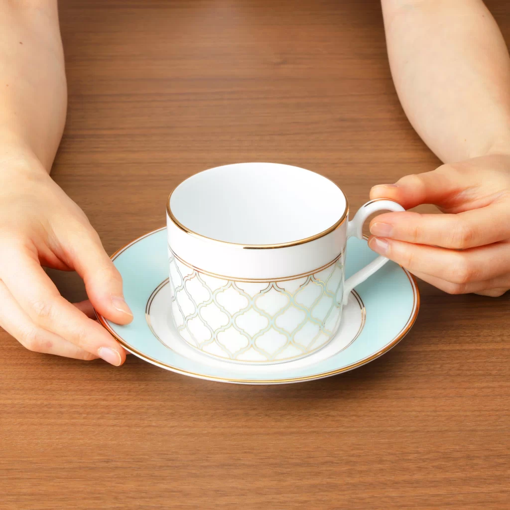 ノリタケ エターナルパレス カップ＆ソーサー ペア(色変り)