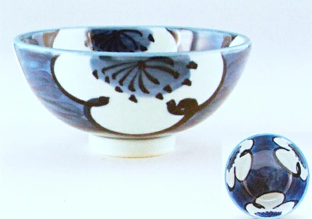 【有田焼】【源右衛門窯】 染付梅絵飯碗 （小）【源右衛門】【古伊万里】