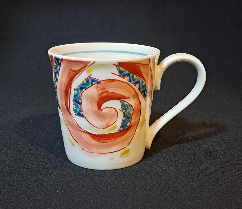 【九谷焼】　マグカップ(マイカップ、陶器）　渦文