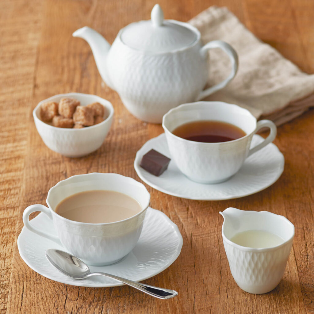 ノリタケ シェール ブラン カップ＆ソーサーペア