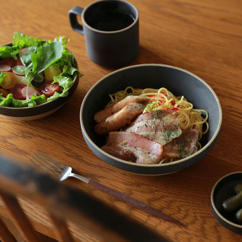 ボウルラウンド HASAMI PORCELAIN 18.5cmタイプ グロスグレー ブラック 波佐見焼 ハサミポーセリン 
