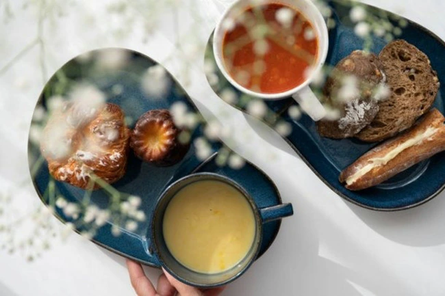 美濃焼 北欧ブルー 深ブルー おにぎり型ランチプレート / 仕切り皿 仕切皿 ワンプレート