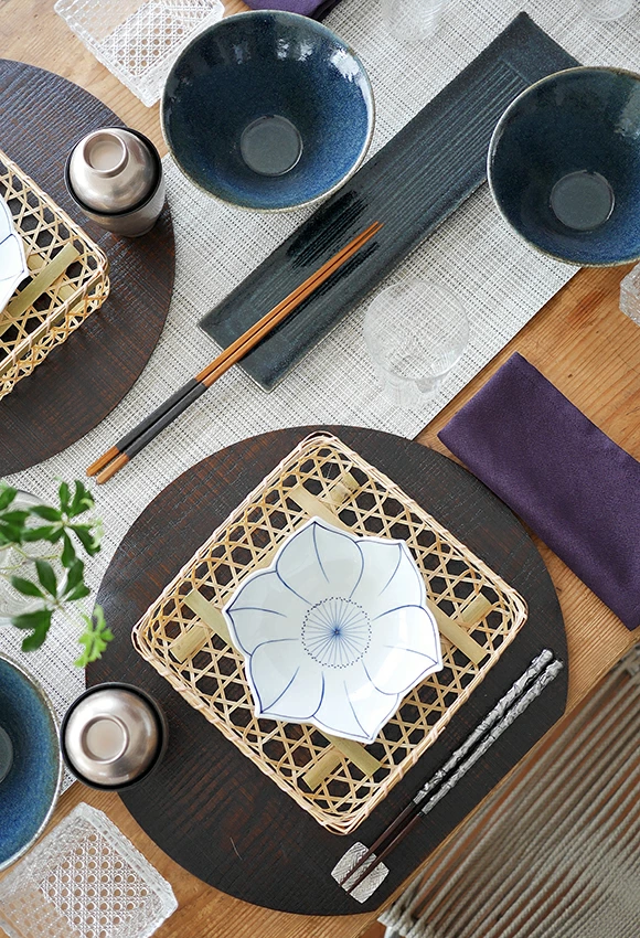 染付花紋　鉄仙花型小鉢