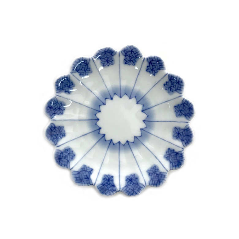 染付七宝文　七宝菊型手塩皿