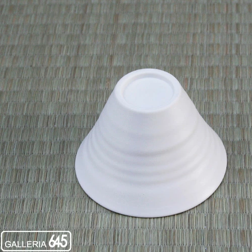 千段小鉢（外白刷毛・内青白磁）：ARITA PORCELAIN LAB