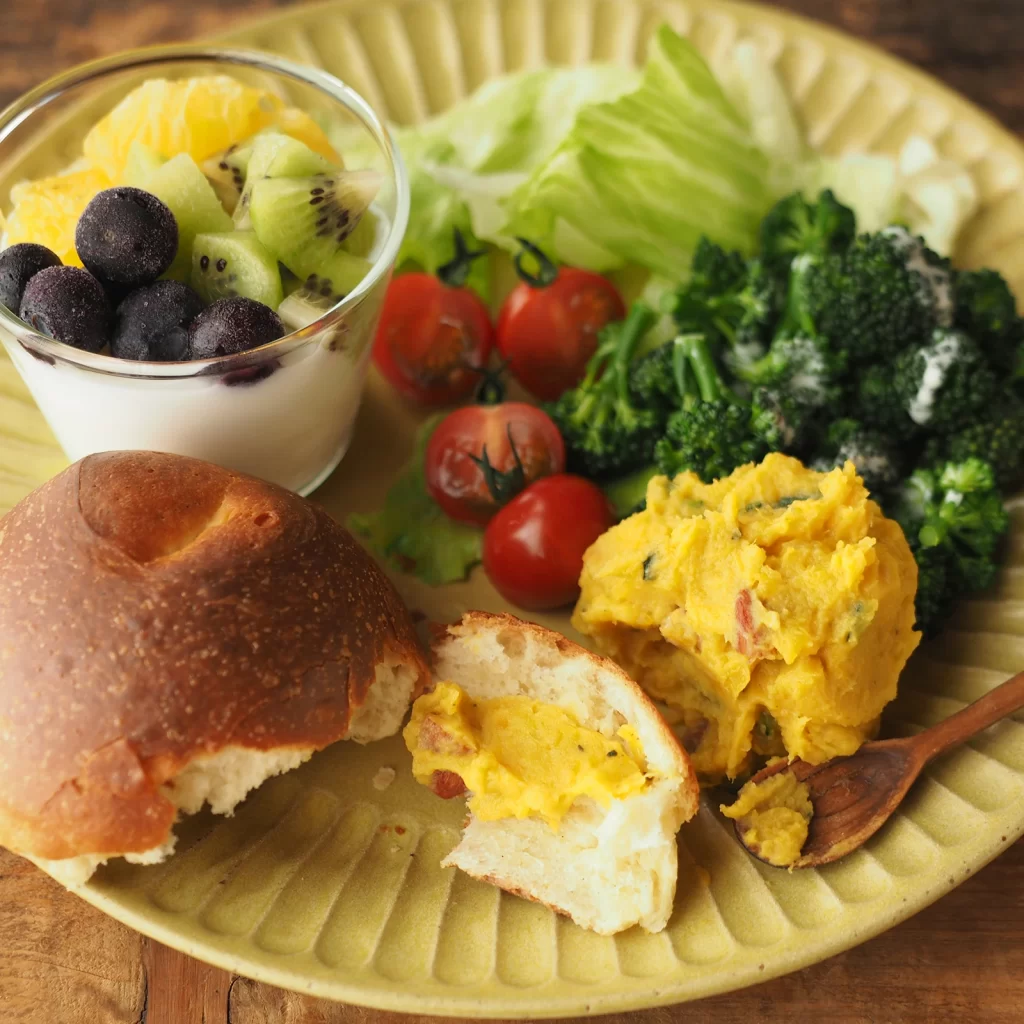 ひらひらの器 ラウンドプレートＬ 日本製 美濃焼 陶器