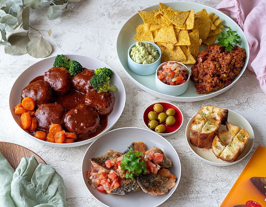 1616/arita japan S&B ミニ深ボウル 7cm ライトブルー 有田焼