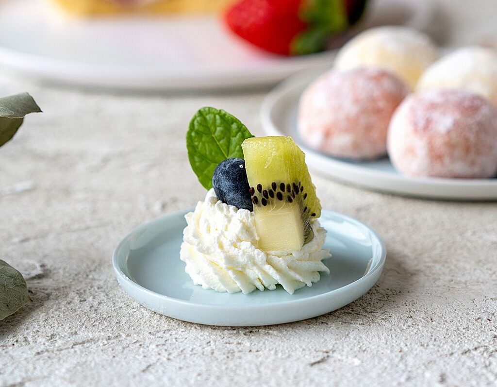 1616/arita japan S&B ミニフラットプレート 7cm ライトブルー（青白磁）有田焼