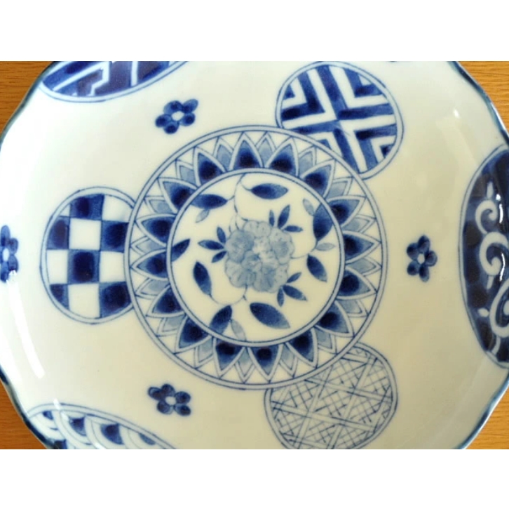 藍丸紋菊形6.0皿 モダン 中皿 美濃焼 