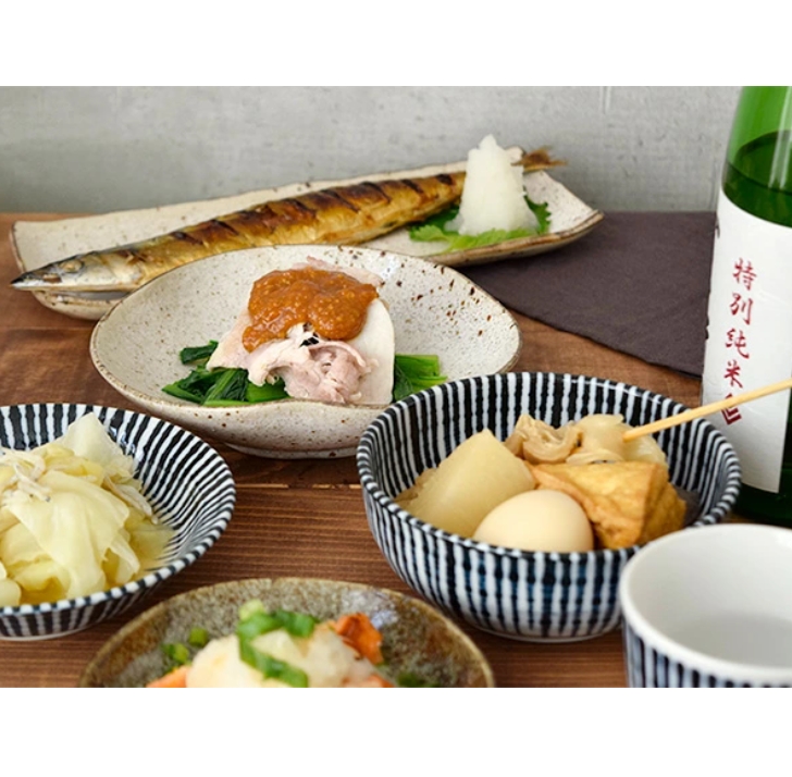 変形三角取り皿　17cm　和食器
