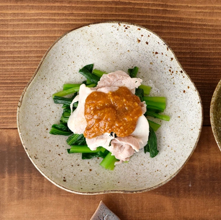 変形三角取り皿　17cm　和食器
