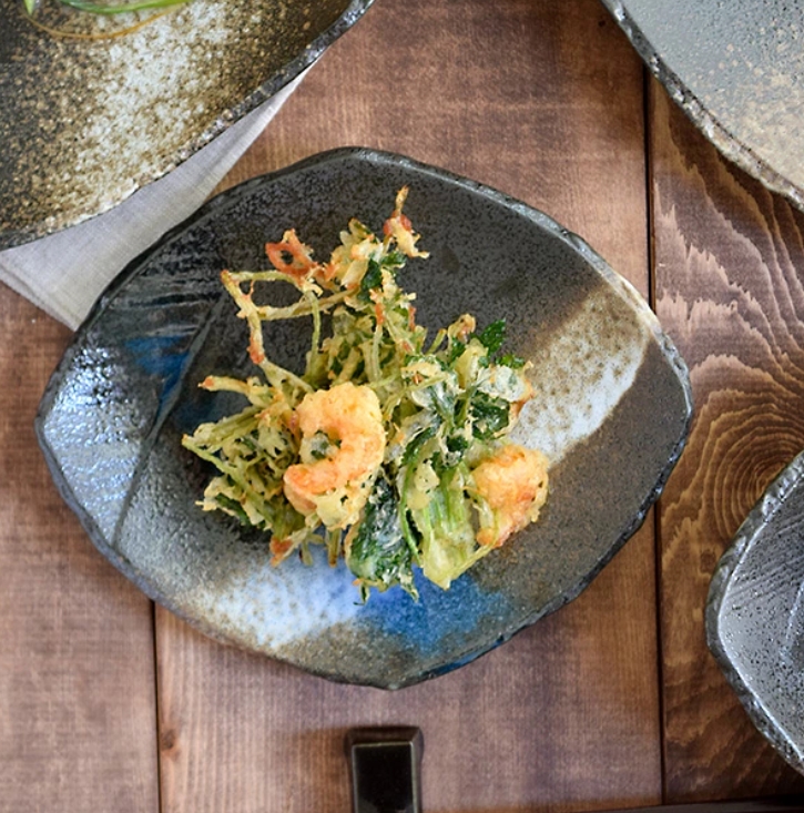 和食器　取り皿　変形菱型　黒海