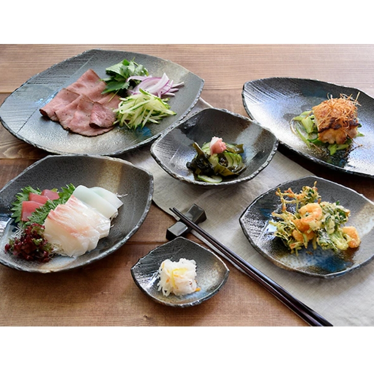 和食器　取り皿　変形菱型　黒海