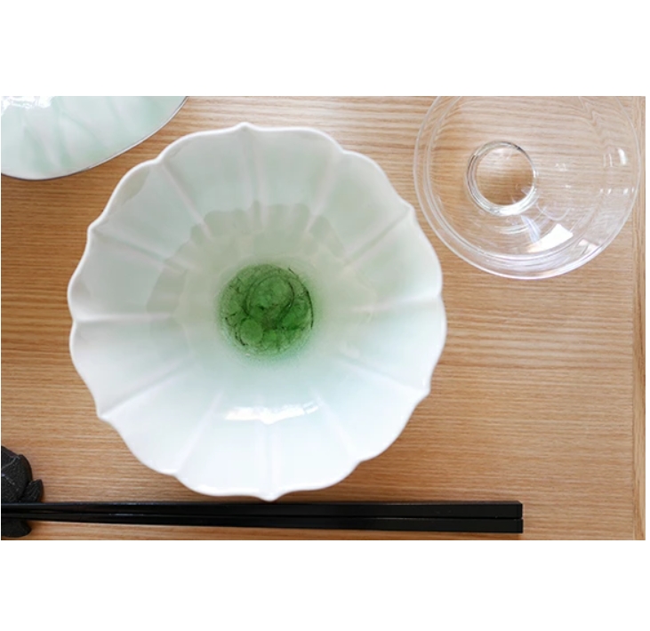 枇杷溜り釉　花紋鉢
