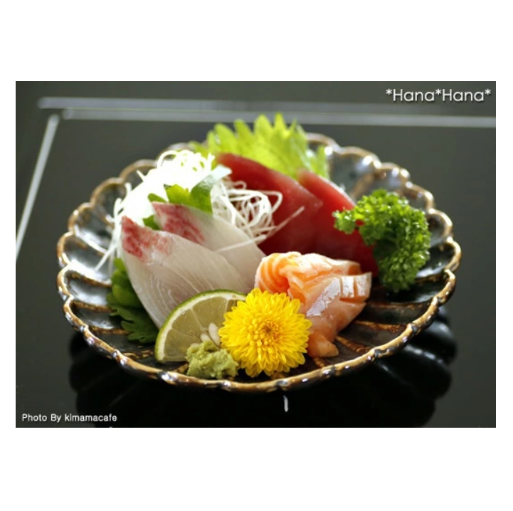 銀茶孔雀 菊型刺身皿 17cm // 美濃焼