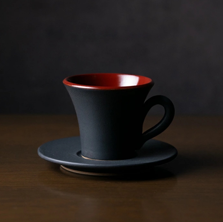 和食器　黒釉赤彩コーヒーカップ　作家「森野知子」