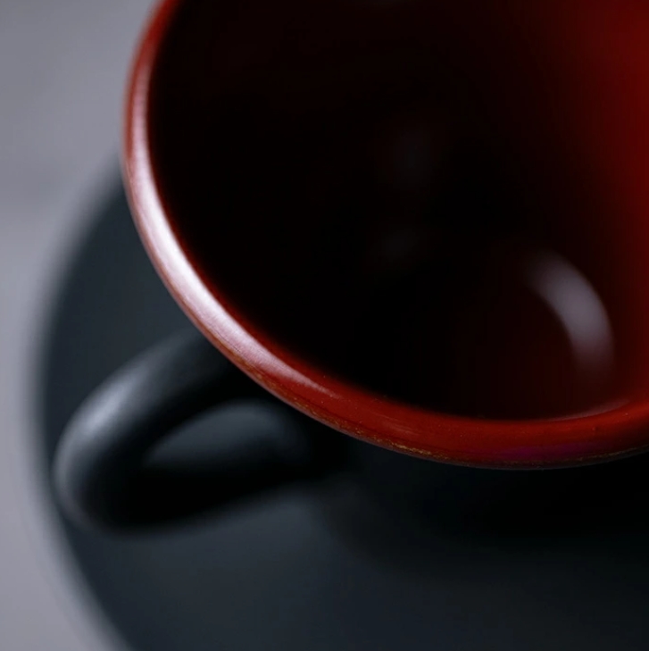 和食器　黒釉赤彩コーヒーカップ　作家「森野知子」