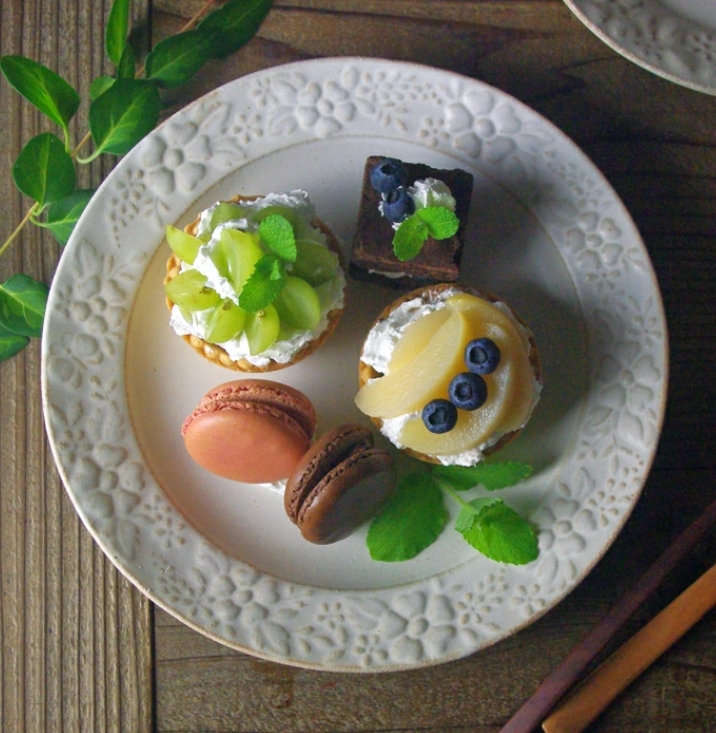 ガーデン オードブル皿 kinari（キナリ）益子焼 花柄