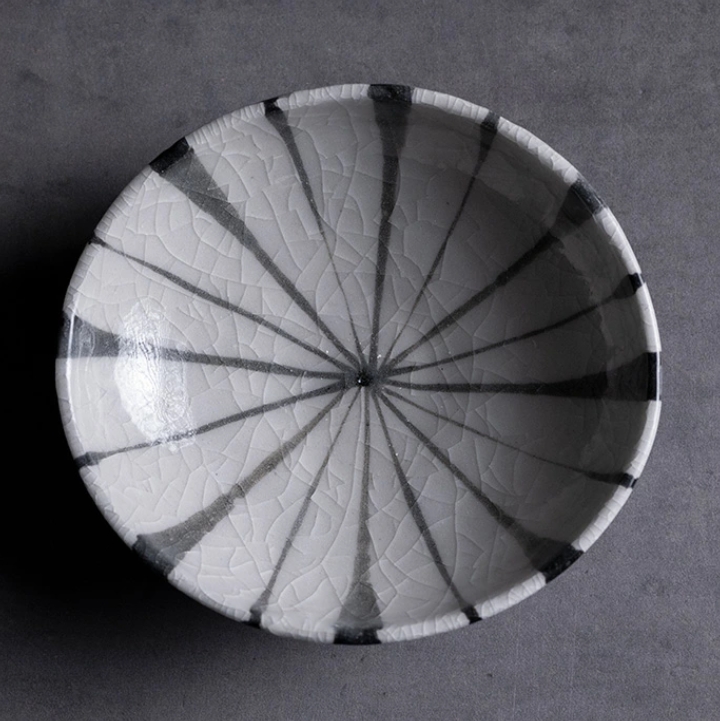 和食器　長石釉十草沓型中鉢　作家「佐々木好正」
