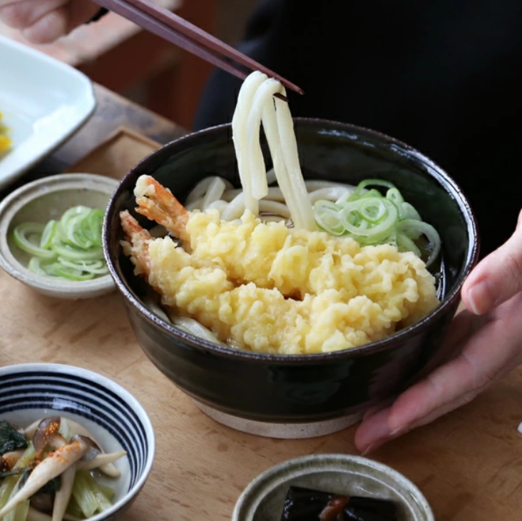 東屋 平丼 黒飴 伊賀焼 