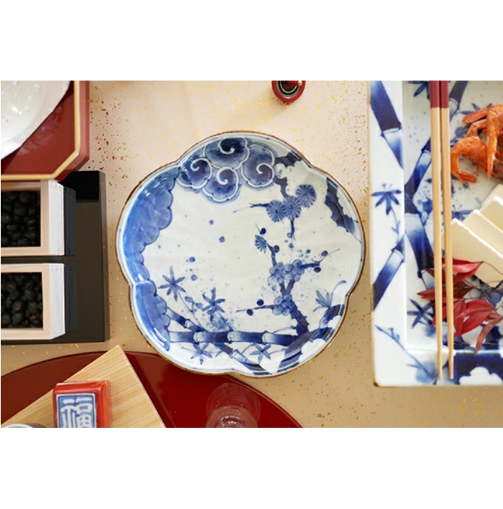 有田焼　福泉窯  有田染付けシリーズ　松竹梅　花型8寸皿
