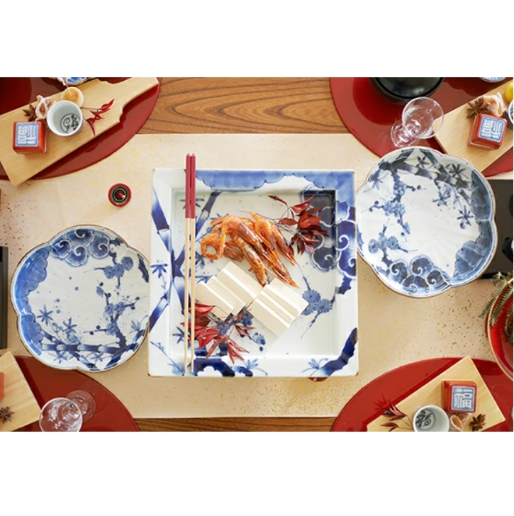 有田焼　福泉窯  有田染付けシリーズ　松竹梅　花型8寸皿